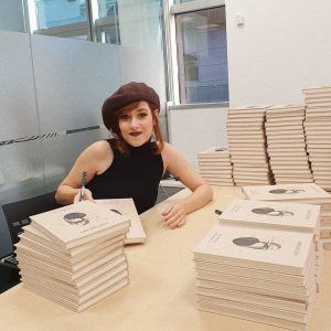 Firma libros Sara Búho